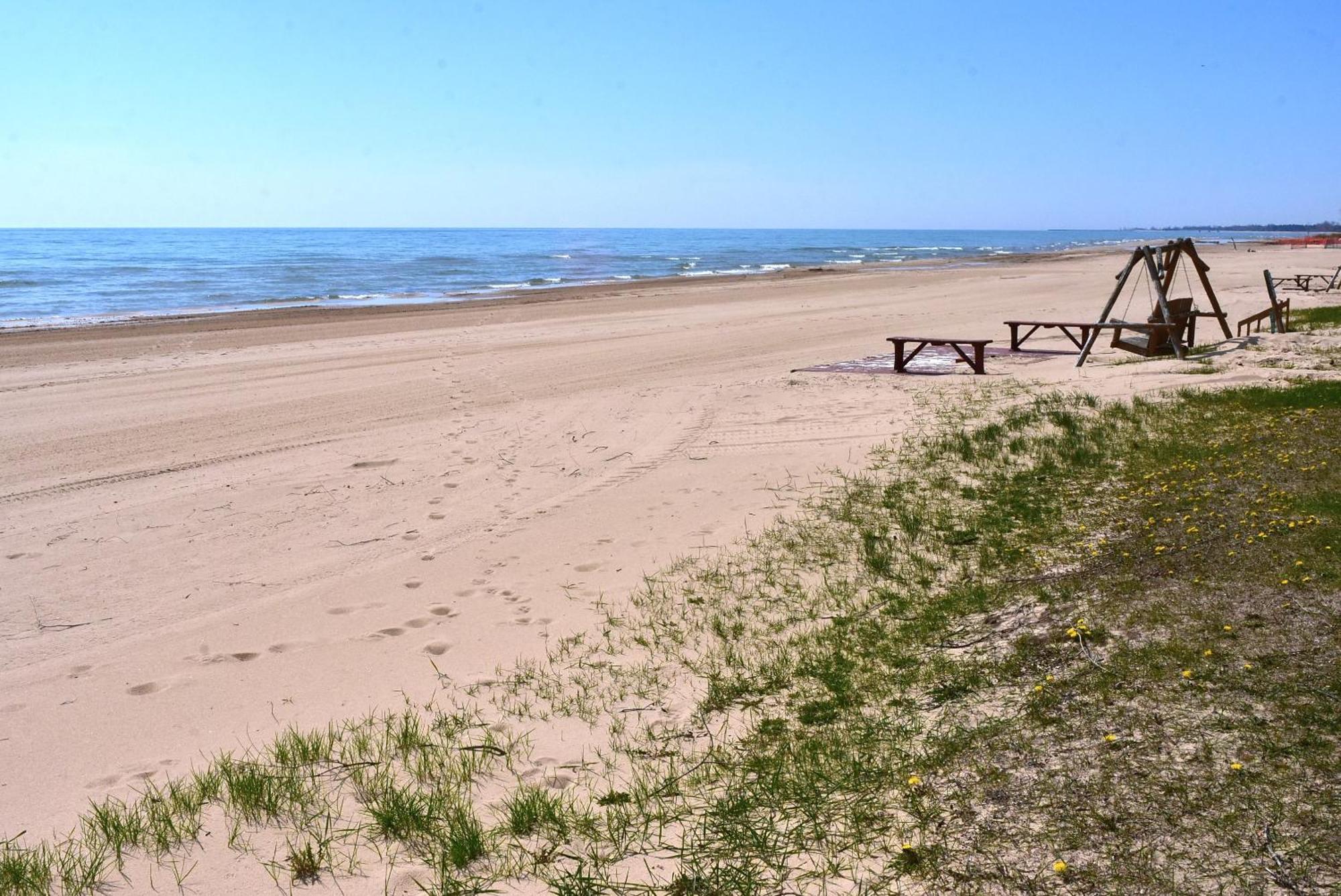 Sunrise Beach Oscoda @ Surfside Exterior photo